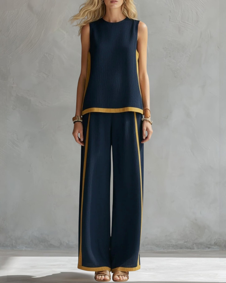 Clovia | Elegant Set with a Modern Edge